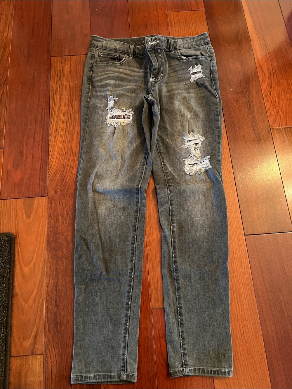 Women’s Distressed Gray Jeans - Casual Ripped Denim